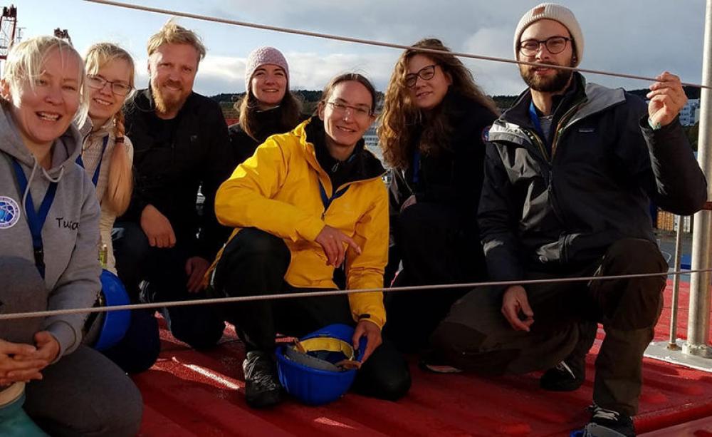Finnish-Swiss team on the deck of Polarsten from left to right: Tuija Jokinen, Tiia Laurila, Heikki Junninen, Zoe Brasseur, Julia Schmale (PSI), Lauriane Quelever ja Ivo Beck (PSI). University of Helsinki