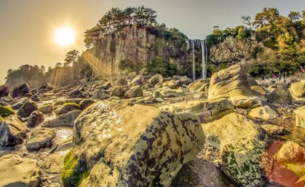 Jeju, Island of Peace: Jeongbang Waterfall. Photo: Jonas Ginter via Flickr.