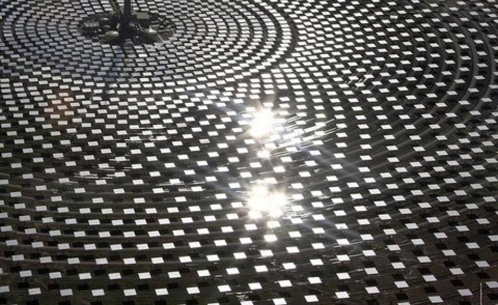 Gemasolar solar thermal power plant, Spain, uses molten salt storage to run 24 hours per day. Photo: Beyond Zero Emissions via Flickr, CC-BY.