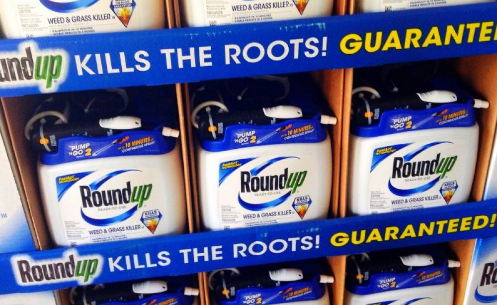 RoundUp by Monsanto. Photo: Mike Mozart of TheToyChannel and JeepersMedia on YouTube via Flickr (CC BY).