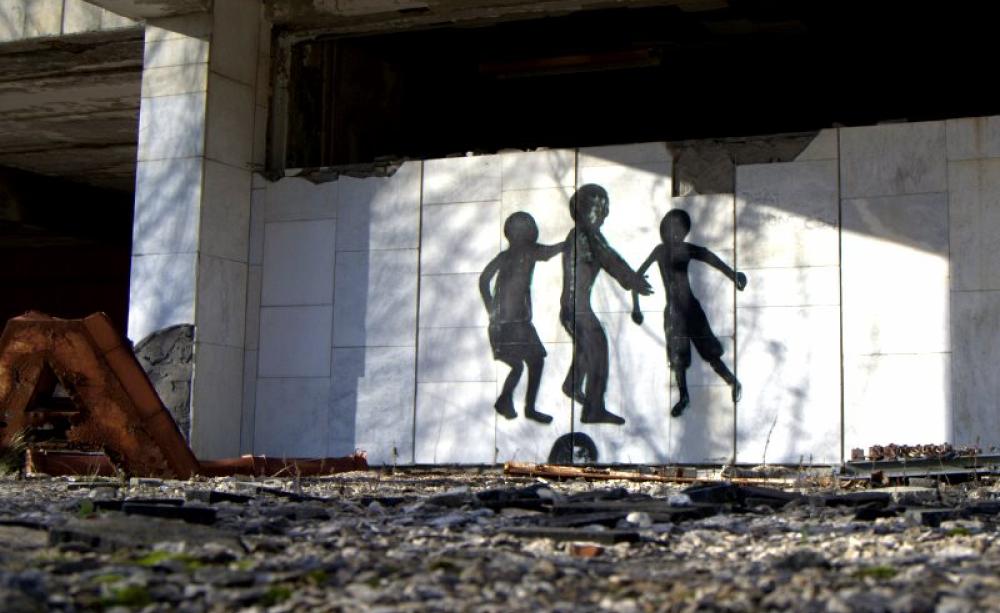 Building at Chernobyl, Ukraine, 15th November 2012. Photo: Stijn D'haese via Flickr (CC BY-NC-SA).