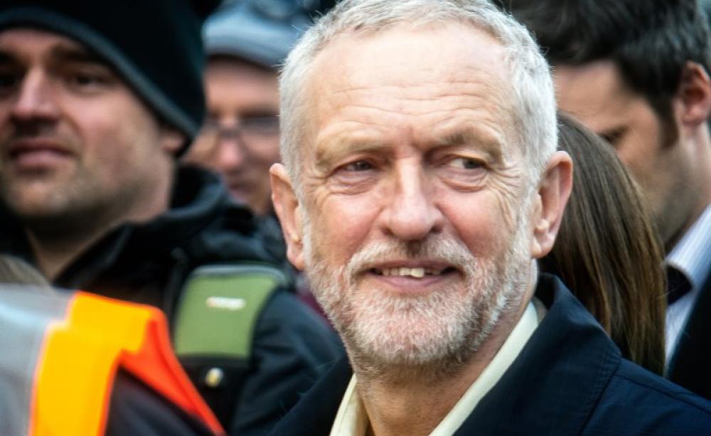 Labour Party leader Jeremy Corbyn on the picket line supporting the junior doctors' strike, 26th April 2016. Photo: Garry Knight via Flickr (Public Domain).