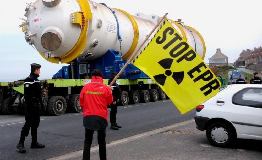The first steam generator being delivered to the Flamanville EPR, 15th March 2014. With the discovery of steel defects in the reactor vessel, it is now possible that the entire project will be abandoned. Photo: Greenpeace Cherbourg via Flickr (CC BY-NC-SA
