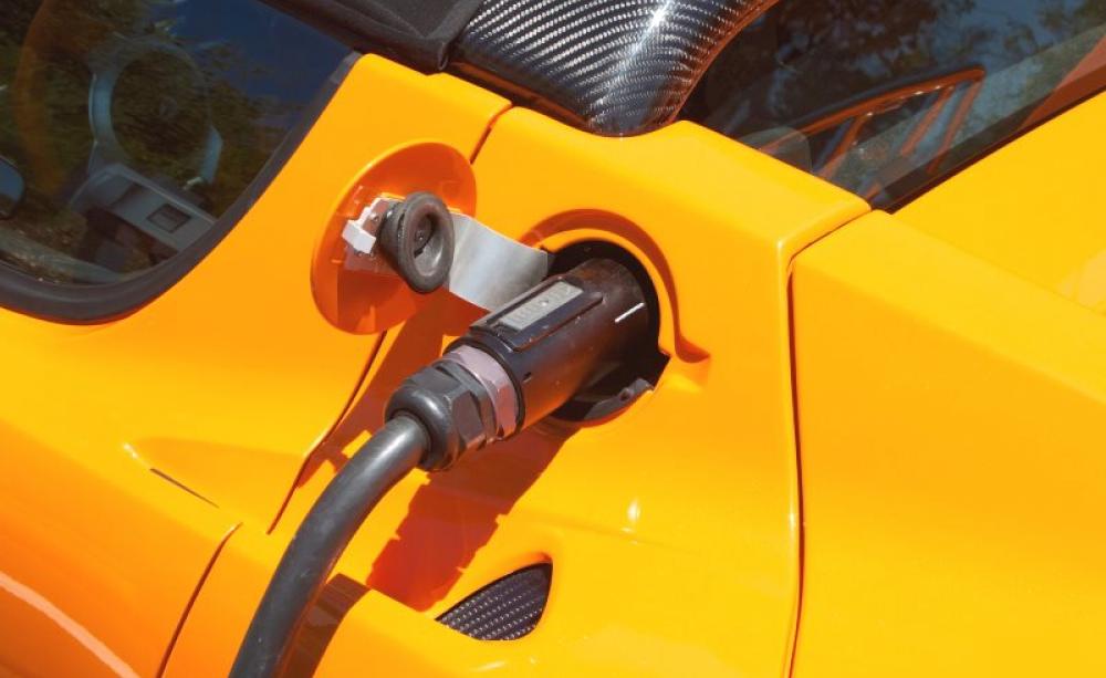 If mainstream car makers fail to keep up with fresh, nimble competitors like Tesla, they could go the way of the horse &amp; cart. Photo: Windell Oskay via Flickr (CC BY).