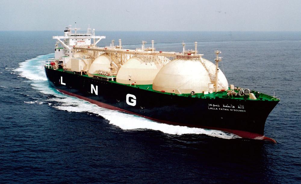 A freighter carrying natural gas. (C) www.gibraltarolivepress.