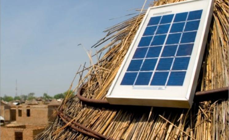A solar-powered thatch hut. Photo: Ashden.