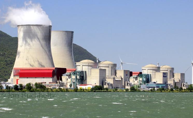 EDF's Cruas nuclear complex in  Rhône-Alpes, France, where two reactors have been out of action this autumn due to safety concerns. Photo: jan buchholtz via Flickr (CC BY-NC-ND).